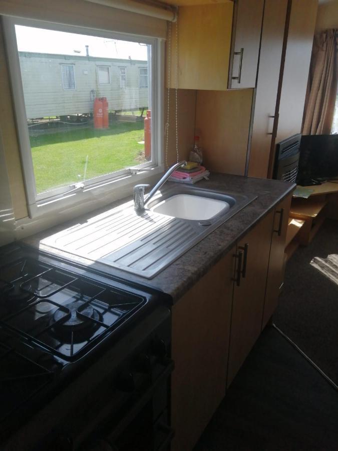 Adorable 2 Bedroom Caravan In 滨海克拉克顿 外观 照片