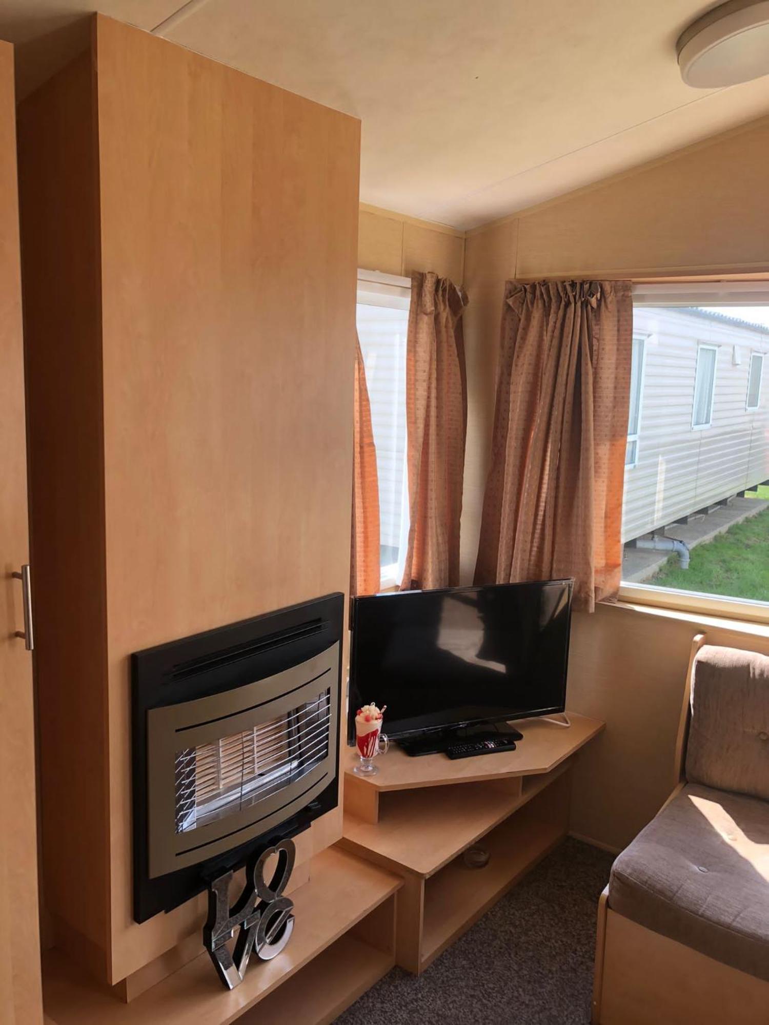 Adorable 2 Bedroom Caravan In 滨海克拉克顿 外观 照片